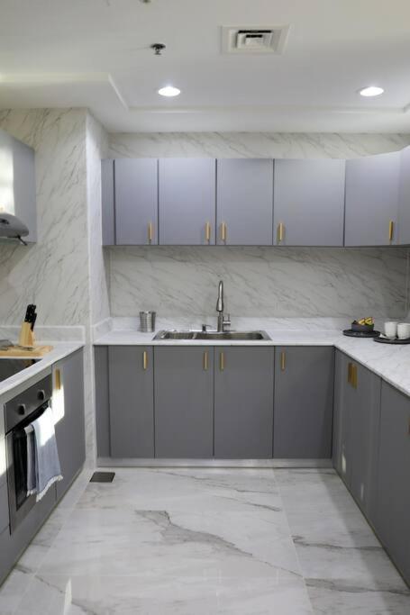 Deal!!! Brand New 1 Bed Condo In The Heart Of Dubai Marina Exterior foto