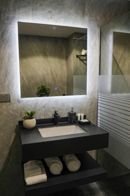 Deal!!! Brand New 1 Bed Condo In The Heart Of Dubai Marina Exterior foto